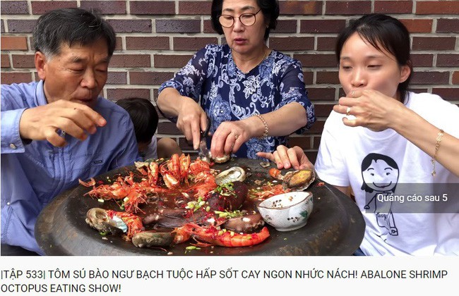 Giải mã sức hút của những Youtuber như Quỳnh Trần JP, Nhung Hà hay Kiều Tiên dù chẳng có gì ngoài ăn uống, đi hái trái cây nhưng vẫn kiếm triệu view từ các chị em - Ảnh 6.
