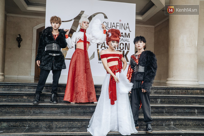 Street style AVIFW ng&agrave;y 2: giới trẻ t&iacute;ch cực l&ecirc;n đồ lồng lộn, c&aacute;c b&eacute; con cũng &ldquo;gắt&rdquo; kh&ocirc;ng k&eacute;m - Ảnh 4.