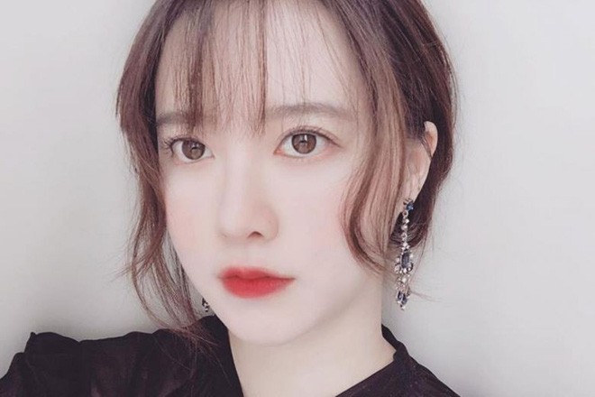 Giật m&igrave;nh điểm chung của 2 n&agrave;ng cỏ Trung - H&agrave;n: Nhan sắc hack tuổi, từng bị đ&aacute; v&agrave; th&iacute;ch tạo drama hậu chia tay - Ảnh 3.