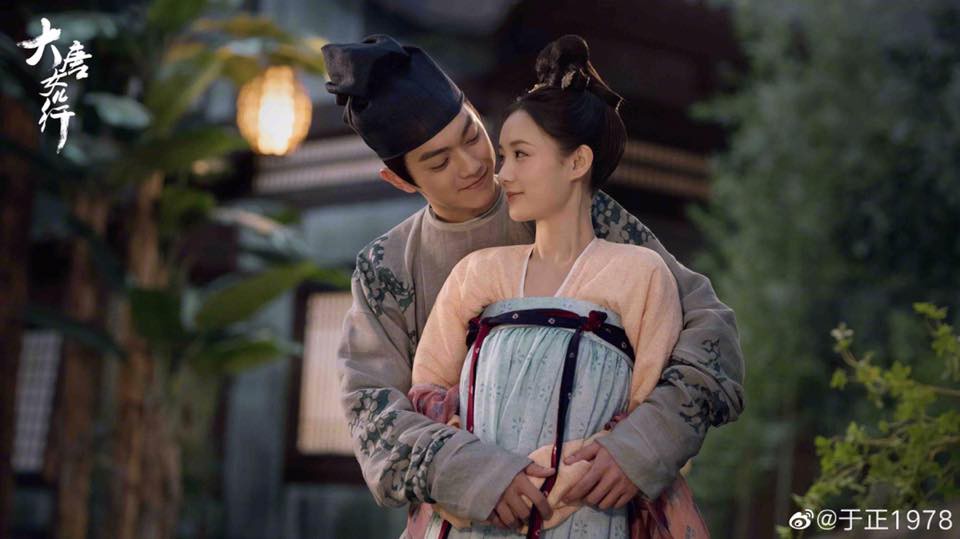 Ai đó làm ơn tặng Lý Nhất Đồng cái phao vì phim nào cũng cặp sao hot nhưng sao mãi vẫn không nổi? - Ảnh 7. Ai đó làm ơn tặng Lý Nhất Đồng cái phao vì phim nào cũng cặp sao hot nhưng sao mãi vẫn không nổi? - Ảnh 7.