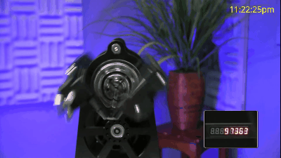 Samsung tuyên bố Galaxy Fold chịu được 200.000 lần đóng mở và cái kết khiến người dùng phải khóc thét! - Ảnh 2. Samsung tuyên bố Galaxy Fold chịu được 200.000 lần đóng mở và cái kết khiến người dùng phải khóc thét! - Ảnh 2.