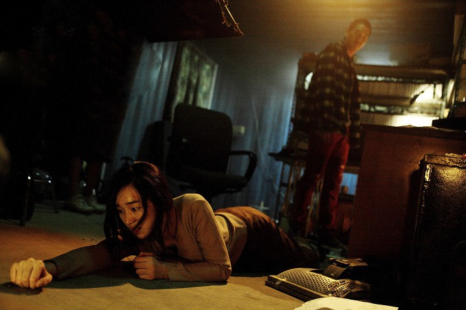 5 phim H&agrave;n chẳng c&oacute; ma quỷ vẫn l&agrave;m người xem nổi da g&agrave;: Tuyệt t&aacute;c của ch&uacute; Y&ecirc;u Tinh g&acirc;y &aacute;m ảnh cả tuần - Ảnh 11.