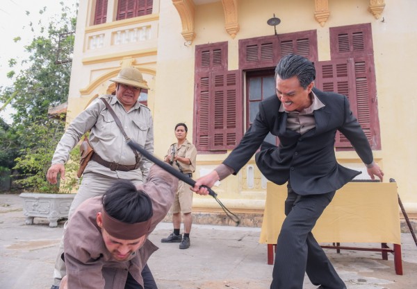 Cậu Ba Khải Duy (Tiếng Sét Trong Mưa) đẻ con ông trời sinh tính: Đẹp trai tốt bụng nhưng vẫn lây nghiệp từ cha - Ảnh 5.