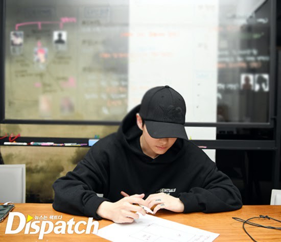 CHẤN ĐỘNG: Dispatch vạch trần Wonho (MONSTA X) sống chung, hút cần sa với hotgirl chuyển giới, lại dính líu đến Burning Sun? - Ảnh 11.