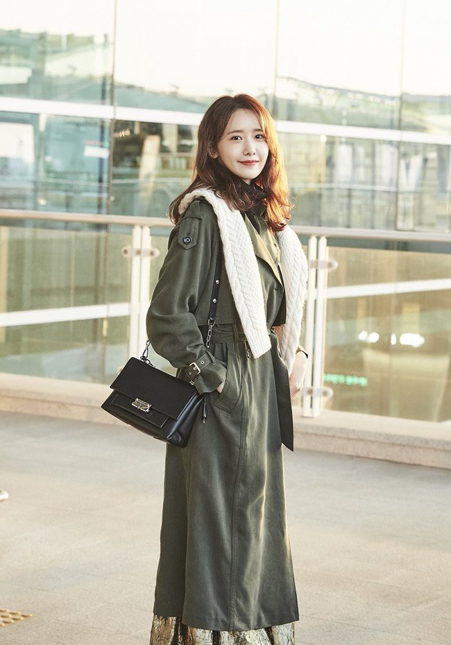 Trời mưa lạnh diện trench coat là chuẩn bài, và để mặc cho đẹp thì bạn phải học ngay các mỹ nhân Hàn - Ảnh 5.