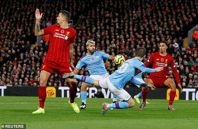 Nghiền nát Man City trong trận chung kết mùa giải đầy tranh cãi, Liverpool bỏ xa đối thủ tới 9 điểm và tiếp tục cô độc trên đỉnh BXH - Ảnh 1.