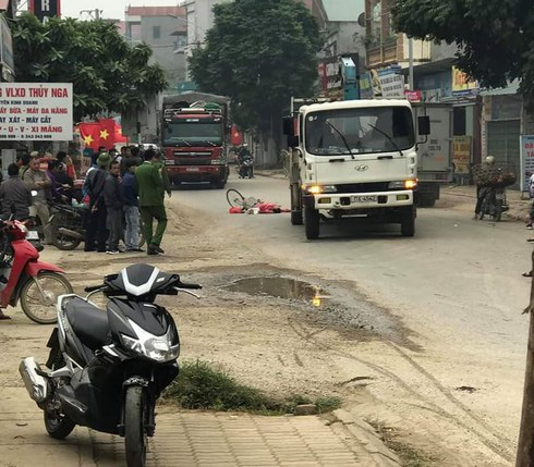 Cao Bằng: Va chạm với xe tải, cụ bà 67 tuổi tử vong thương tâm - Ảnh 1.