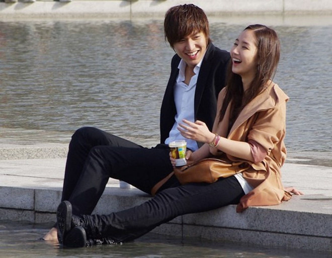 Những cặp đôi phim giả tình thật thảm nhất châu Á: Song Hye Kyo bị réo gọi tận 2 lần, nhưng khổ nhất là Châu Du Dân - Ảnh 10.