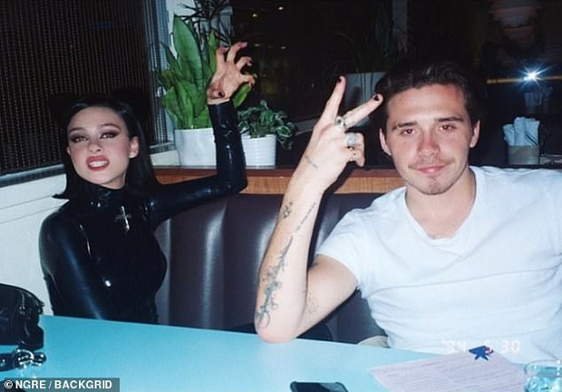 Sau hàng tá mỹ nhân, Brooklyn Beckham cuối cùng xác nhận hẹn hò ái nữ tỷ phú bốc lửa kiêm diễn viên Tranformers? - Ảnh 2.