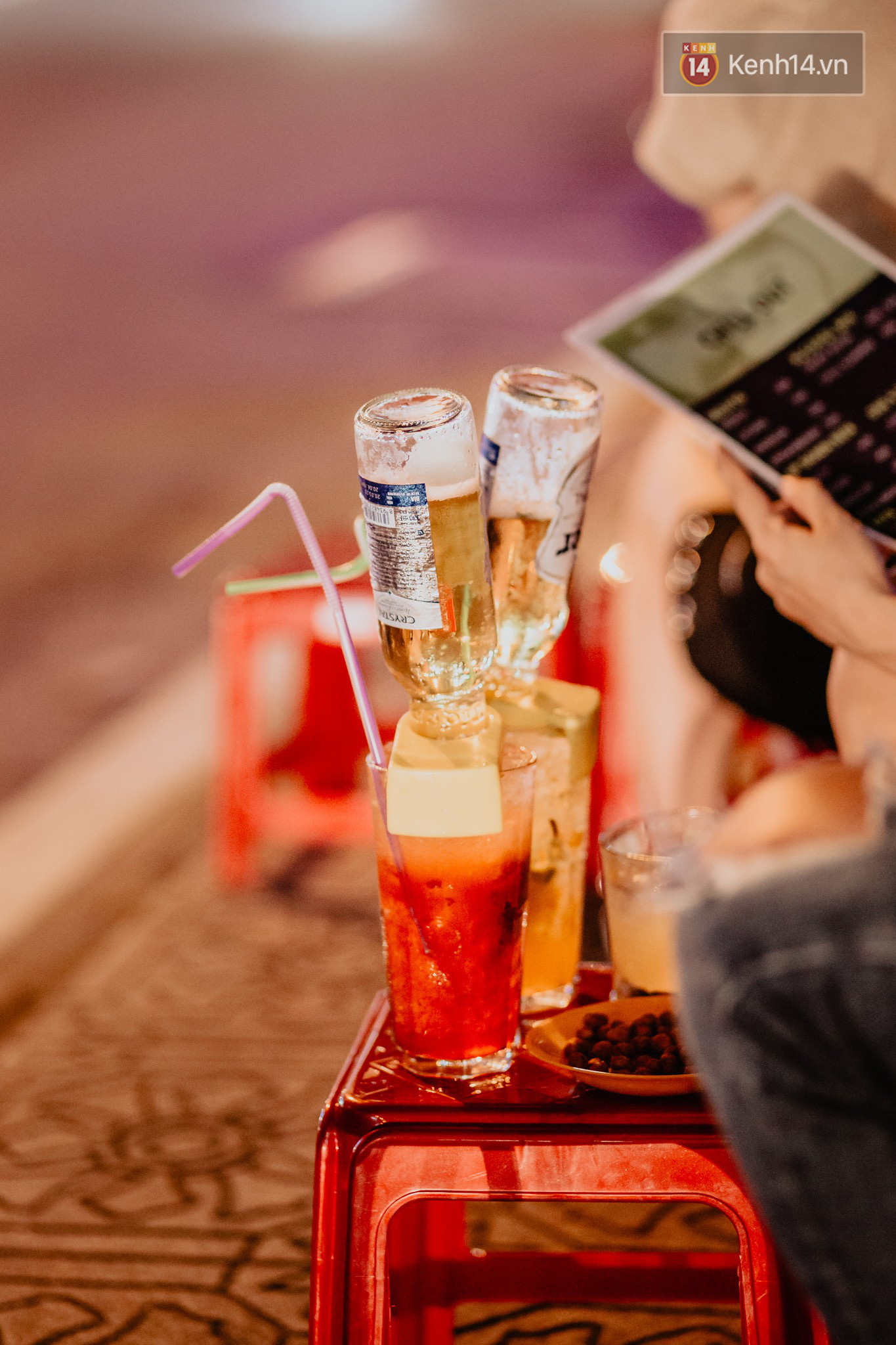 “Trời đất đảo điên” với 3 món úp ngược “chất hơn nước cất” đang được giới trẻ Sài Gòn check in liên tục - Ảnh 5. “Trời đất đảo điên” với 3 món úp ngược “chất hơn nước cất” đang được giới trẻ Sài Gòn check in liên tục - Ảnh 5.