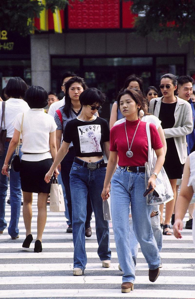 Nam thanh nữ tú xứ Hàn những năm 90: Lên đồ chặt chém, bắt trend nhanh khiến thế hệ bây giờ cũng phải ngả mũ - Ảnh 3.
