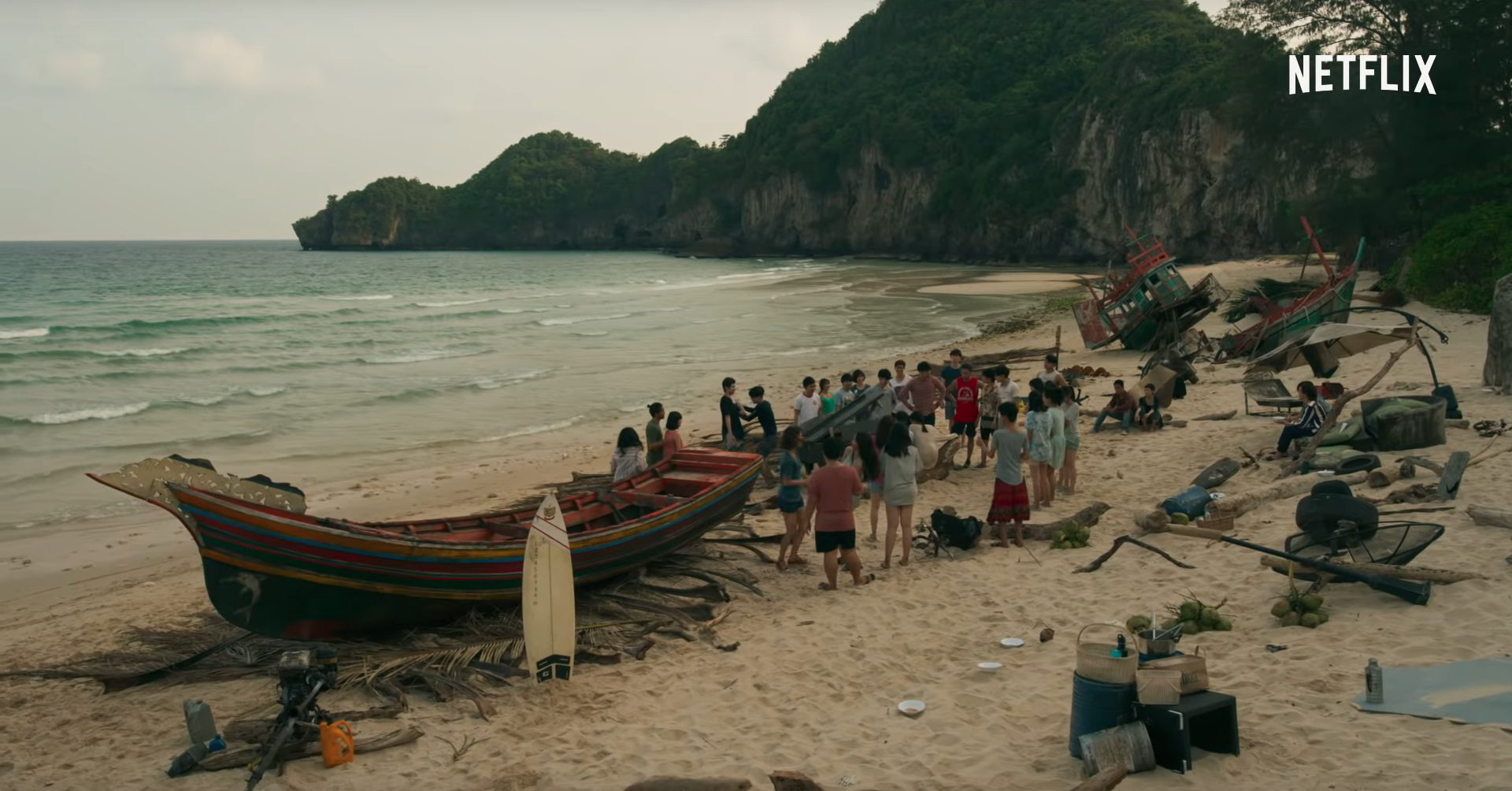 Phim sinh tồn đầu tiên của Thái Lan lên sóng Netflix: Kịch tính, li kì và cả rổ drama - Ảnh 2.
