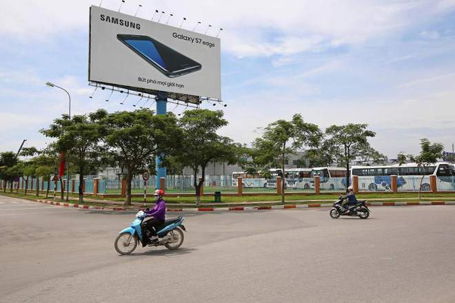 Forbes: Tại sao Việt Nam cứ cố gắng l&agrave;m smartphone nhưng lại kh&ocirc;ng b&aacute;n được? - Ảnh 2.