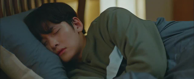 Thánh nhọ lại chiếu không trượt Ji Chang Wook: Vừa thoát kiếp đông lạnh lại chứng kiến người yêu bị đâm giữa đường - Ảnh 6.