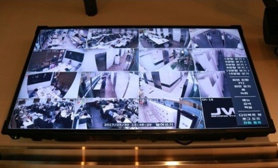 Cận cảnh phòng học khiến con phát điên của giới nhà giàu Hàn Quốc: Phòng tự học kín mít, camera 24/24, muốn đi vệ sinh cũng không ra được - Ảnh 3.