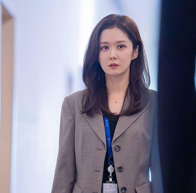 Hội chị đại đổ bộ màn ảnh Hàn: Tài phiệt Son Ye Jin liệu có cửa đọ lại với bà trùm trị khách VIP Jang Nara? - Ảnh 2.