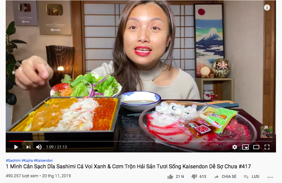 Đăng video ăn thịt cá voi xanh mua ở Nhật khiến dân mạng tranh cãi nảy lửa, Quỳnh Trần JP lên tiếng đáp trả cực gắt - Ảnh 1. Đăng video ăn thịt cá voi xanh mua ở Nhật khiến dân mạng tranh cãi nảy lửa, Quỳnh Trần JP lên tiếng đáp trả cực gắt - Ảnh 1.