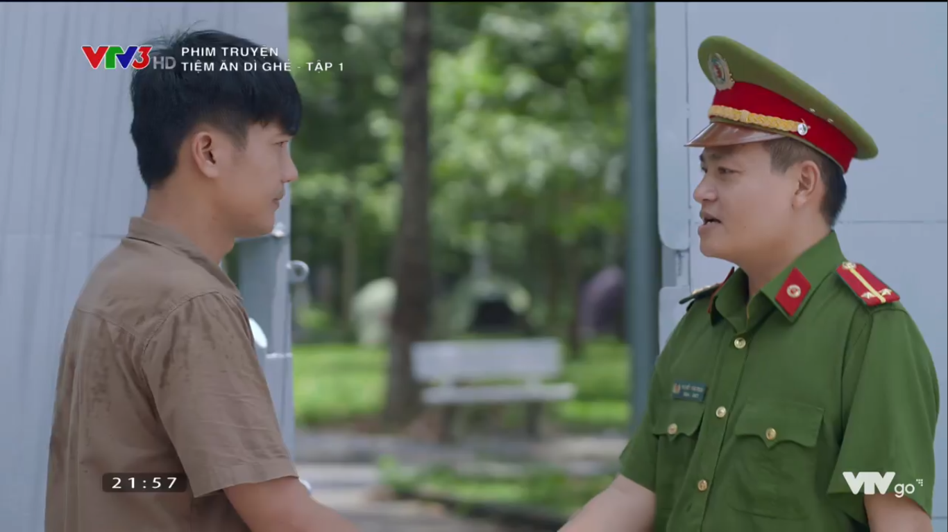 Review Tiệm Ăn D&igrave; Ghẻ : Diễn vi&ecirc;n to&agrave;n cực phẩm nhan sắc, mở m&agrave;n gay cấn như phim kinh dị - Ảnh 2.