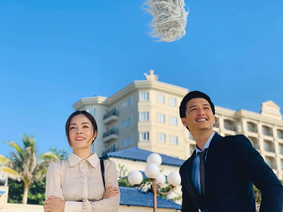 Review Tiệm Ăn D&igrave; Ghẻ : Diễn vi&ecirc;n to&agrave;n cực phẩm nhan sắc, mở m&agrave;n gay cấn như phim kinh dị - Ảnh 25.