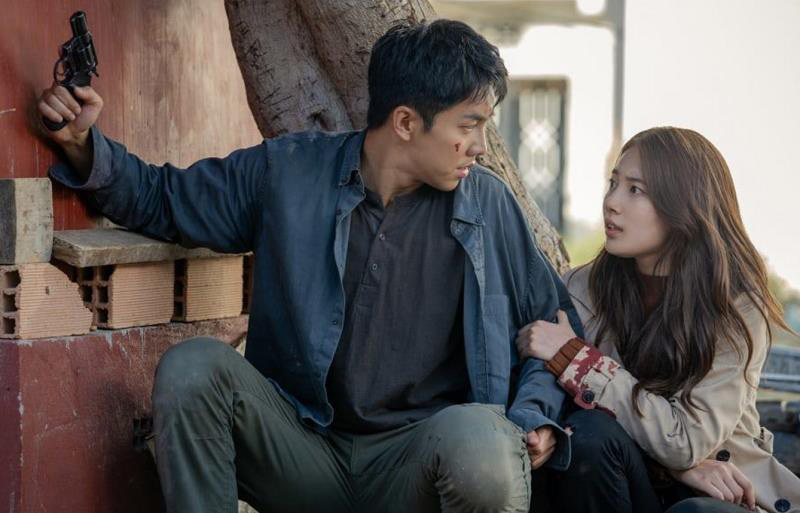 M&ecirc; h&agrave;nh động twist xoắn n&atilde;o xem ngay 5 phim H&agrave;n đỉnh cao: Ai nấy đều n&iacute;n thở đợi tập cuối Vagabond - Ảnh 15.