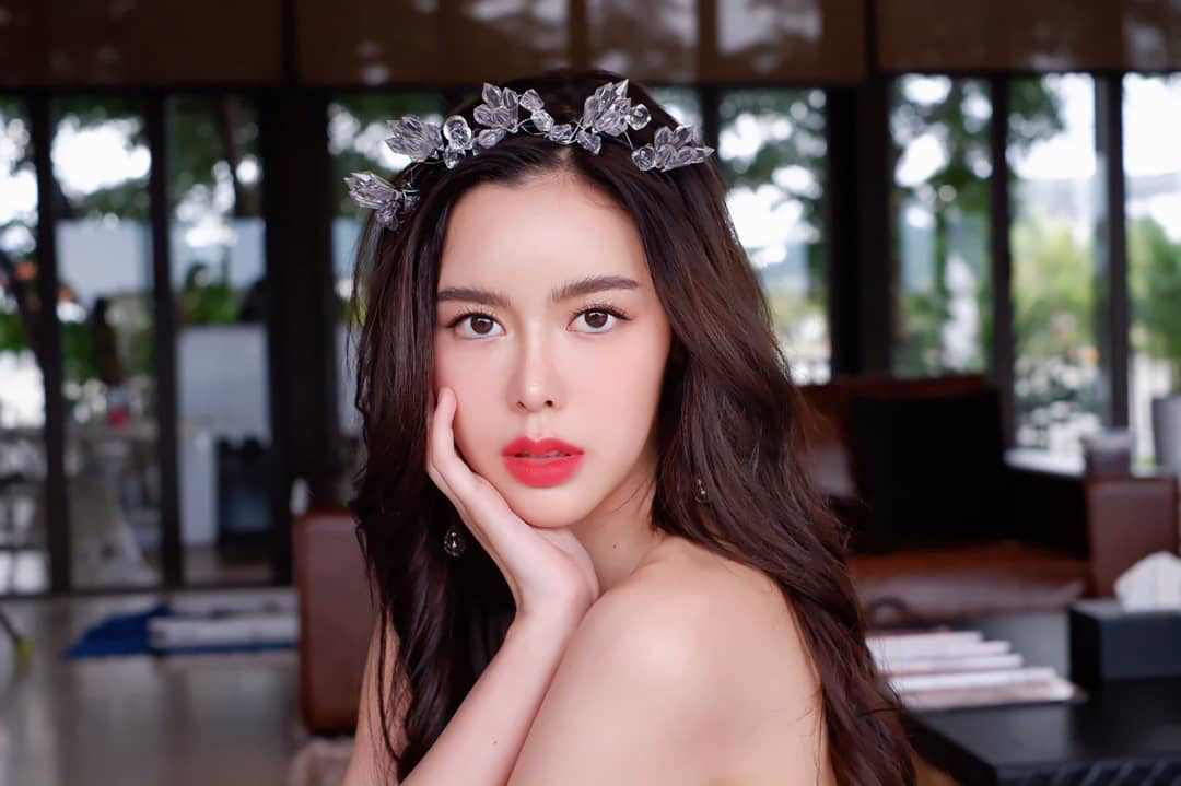 5 phim Th&aacute;i đầy hứa hẹn của đ&agrave;i CH3 cho năm 2020: Baifern t&aacute;i ngộ mĩ nam Frienzone, Chị Đẹp bản Th&aacute;i y&ecirc;u trai trẻ 2000 - Ảnh 19.