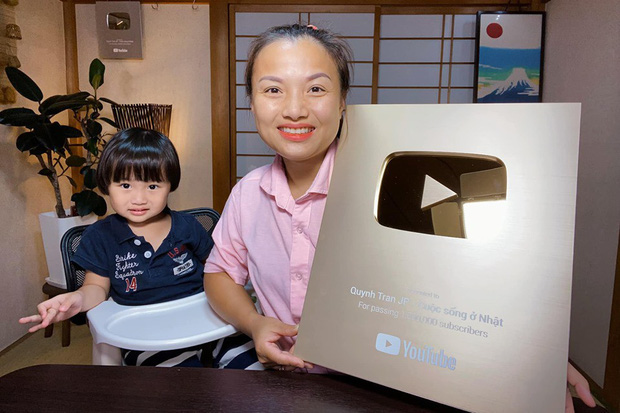 Quỳnh Trần JP và bé Sa: Chỉ mất 1 tháng để đi từ YouTuber triệu view đến idol trong lòng dân mạng - Ảnh 1.