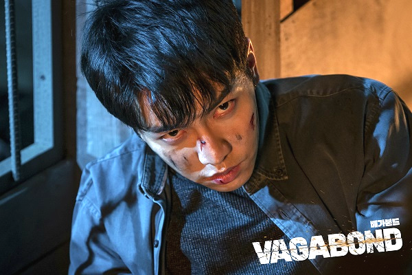 5 điểm gây lú cần mùa 2 của Vagabond giải mã: Lee Seung Gi biến thành sát thủ là dấu hiệu của kết thảm? - Ảnh 1.
