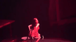 Fancam hot nhất h&ocirc;m nay: Từ khi n&agrave;o m&agrave; b&agrave; c&ocirc; cổ hủ Irene (Red Velvet) lại trở n&ecirc;n sexy chết người tr&ecirc;n s&acirc;n khấu như thế n&agrave;y? - Ảnh 2.