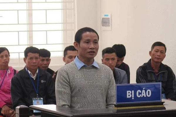 Ch&agrave;ng rể Thanh H&oacute;a l&aacute;i &ocirc; t&ocirc; t&ocirc;ng gia đ&igrave;nh nh&agrave; vợ, 1 người tử vong - Ảnh 1.