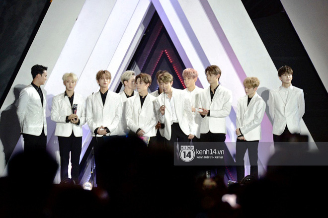 AAA 2019 gây tranh cãi về giải thưởng như thông lệ: BTS trắng tay khó hiểu, nhiều Daesang bất thường kèm hàng loạt tên giải... không hiểu là gì - Ảnh 4.