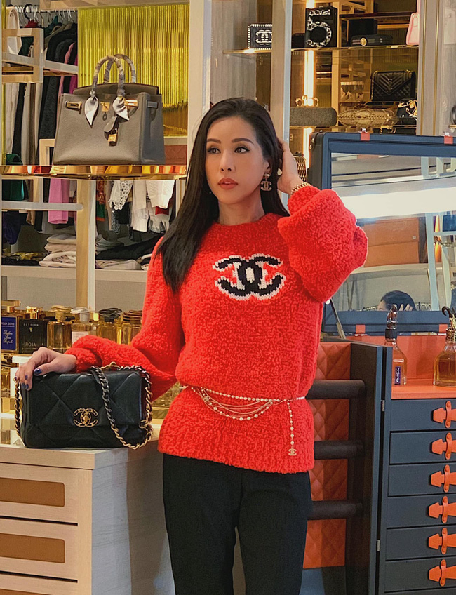 Cài áo Chanel siêu cấp