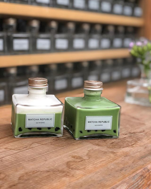 Xuất hiện trà sữa matcha phiên bản chai nước hoa cực chanh xả khiến hội sành uống đứng ngồi không yên - Ảnh 7.