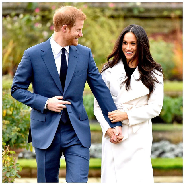 Vợ chồng Meghan Markle kỷ niệm 2 năm đính hôn bằng 3 tấm hình đặc biệt đầy ẩn ý - Ảnh 1.