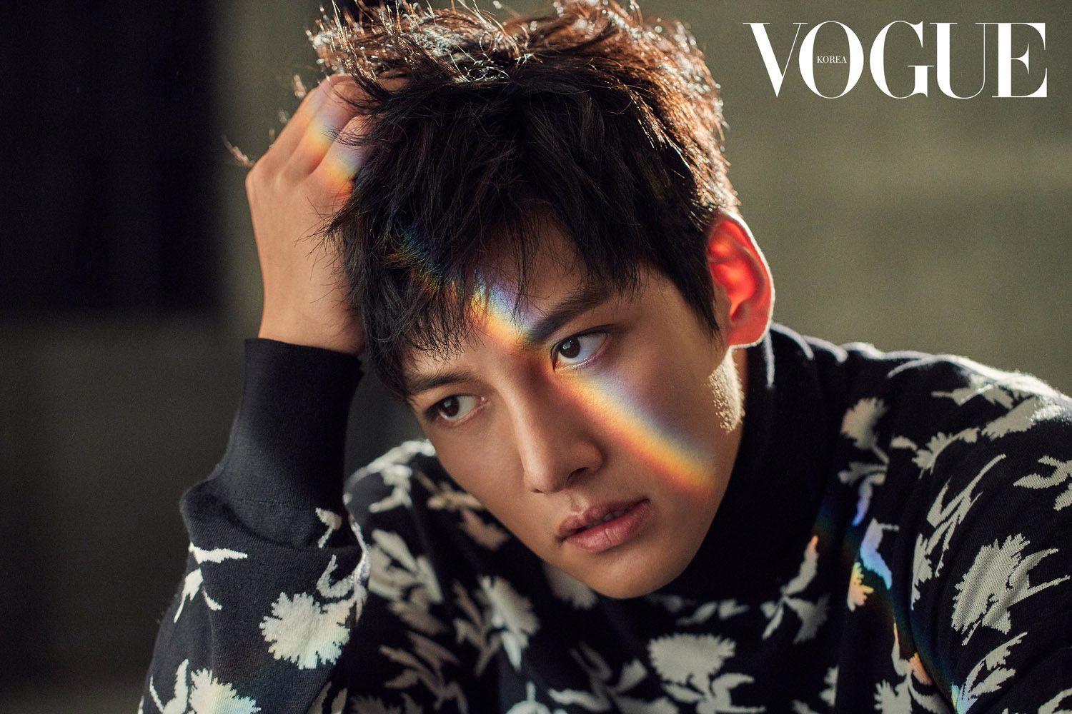 Rộ tin Yoona nắm tay Ji Chang Wook ở hậu trường AAA 2019, fan c&ugrave;ng mở lại The K2 xem cho thỏa nỗi nhớ - Ảnh 25.