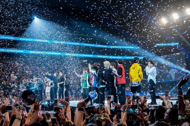 HÓNG GẤP: BTS về Đà Nẵng và Hà Nội dự sự kiện, IU tổ chức worldtour, SM Concert lẫn KCON đều sẽ đổ bộ Việt Nam trong năm 2020? - Ảnh 1.