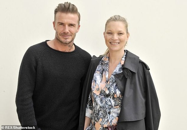 Brooklyn thả thính em gái bốc lửa của Kate Moss sau loạt mỹ nhân, phản ứng xấu hổ của vợ chồng Beckham gây chú ý - Ảnh 2.