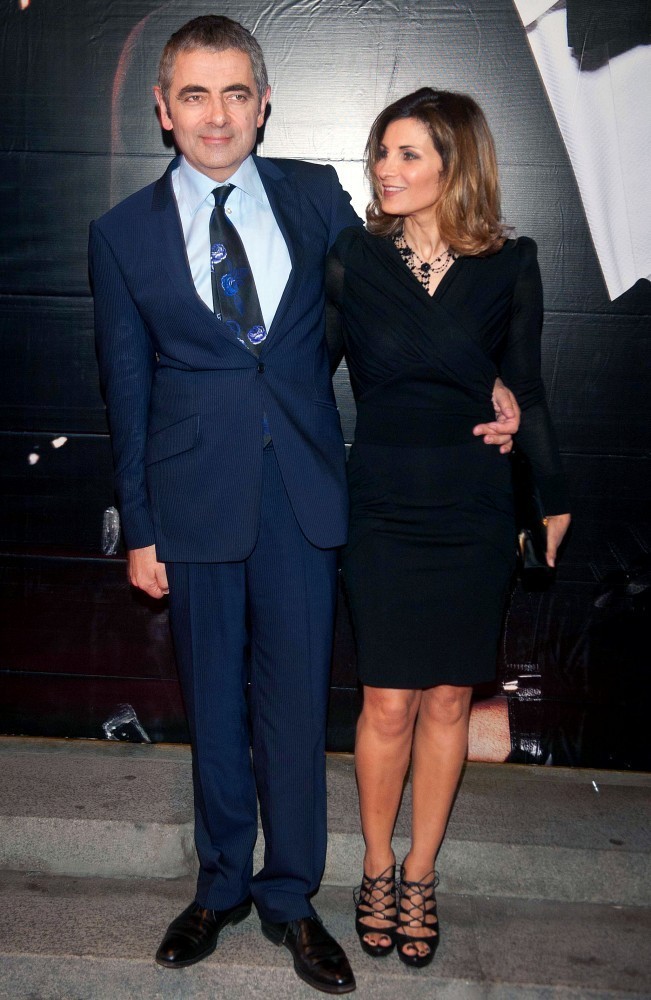 Mr. Bean: Phản bội vợ theo tình trẻ đáng tuổi con, hết thời, già nua ở tuổi U70 - Ảnh 2. Mr. Bean: Phản bội vợ theo tình trẻ đáng tuổi con, hết thời, già nua ở tuổi U70 - Ảnh 2.