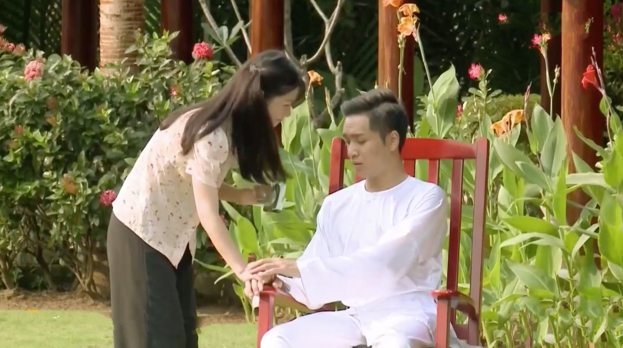 Cái kết tranh cãi của Tiếng Sét Trong Mưa: Khải Duy đến chết vẫn đổ thừa cho mẹ, trùm cuối chạy đâu mất tiêu? - Ảnh 10. Cái kết tranh cãi của Tiếng Sét Trong Mưa: Khải Duy đến chết vẫn đổ thừa cho mẹ, trùm cuối chạy đâu mất tiêu? - Ảnh 10.