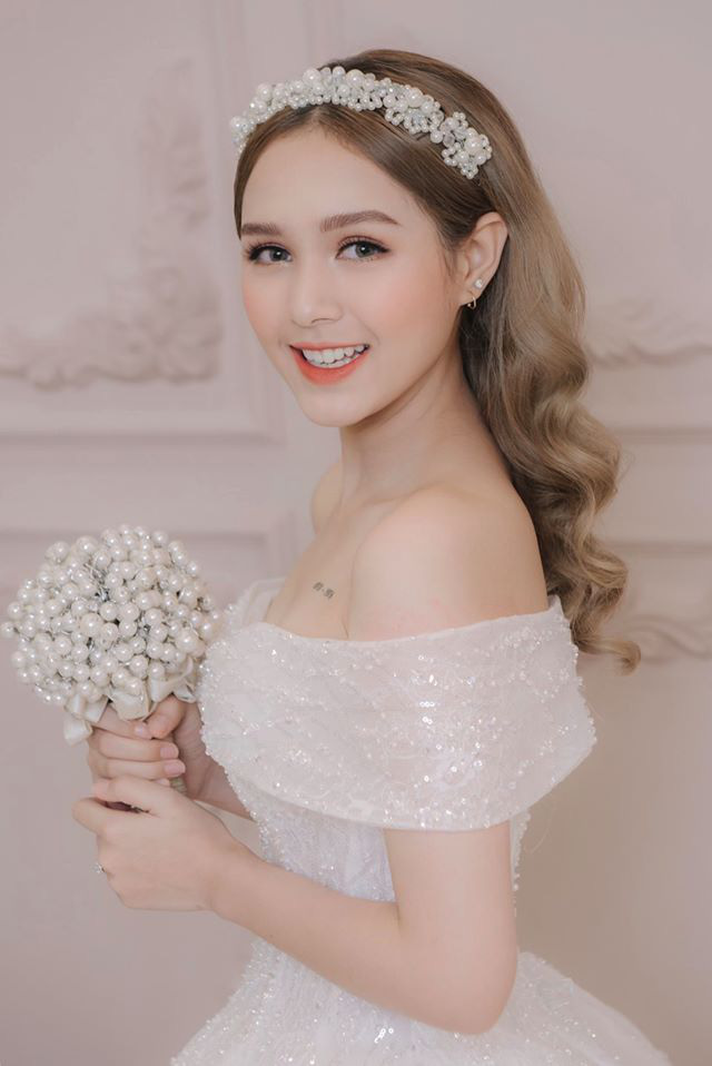 Chị dâu 10x của Diệp Lâm Anh: Nhan sắc xinh như hot girl, là gương mặt quen thuộc trong các MV ca nhạc, phim sitcom - Ảnh 4.