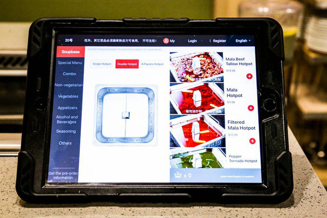 Độc đáo chuỗi nhà hàng lẩu Trung Quốc có robot phục vụ khách hàng FA, kiêm luôn làm móng miễn phí - Ảnh 9.