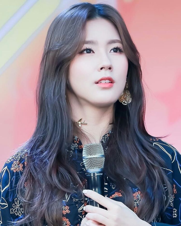 Th&agrave;nh vi&ecirc;n &ldquo;hụt&rdquo; của BLACKPINK: Bị nghi mất suất debut do hẹn h&ograve;, giờ th&agrave;nh &ldquo;t&acirc;n binh khủng long&rdquo; c&oacute; visual đỉnh cao của Cube - Ảnh 6.