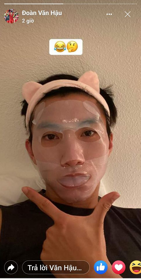 Đoàn Văn Hậu vừa tài vừa sắc, đến chuyện đắp mask cũng chỉn chu hơn cả Hà Đức Chinh và Quang Hải đây này - Ảnh 1.