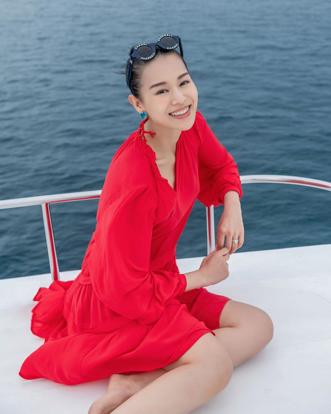 Á hậu Hong Kong Hồ Hạnh Nhi: Tuổi 40 ngày càng xinh đẹp và viên mãn - Ảnh 12.