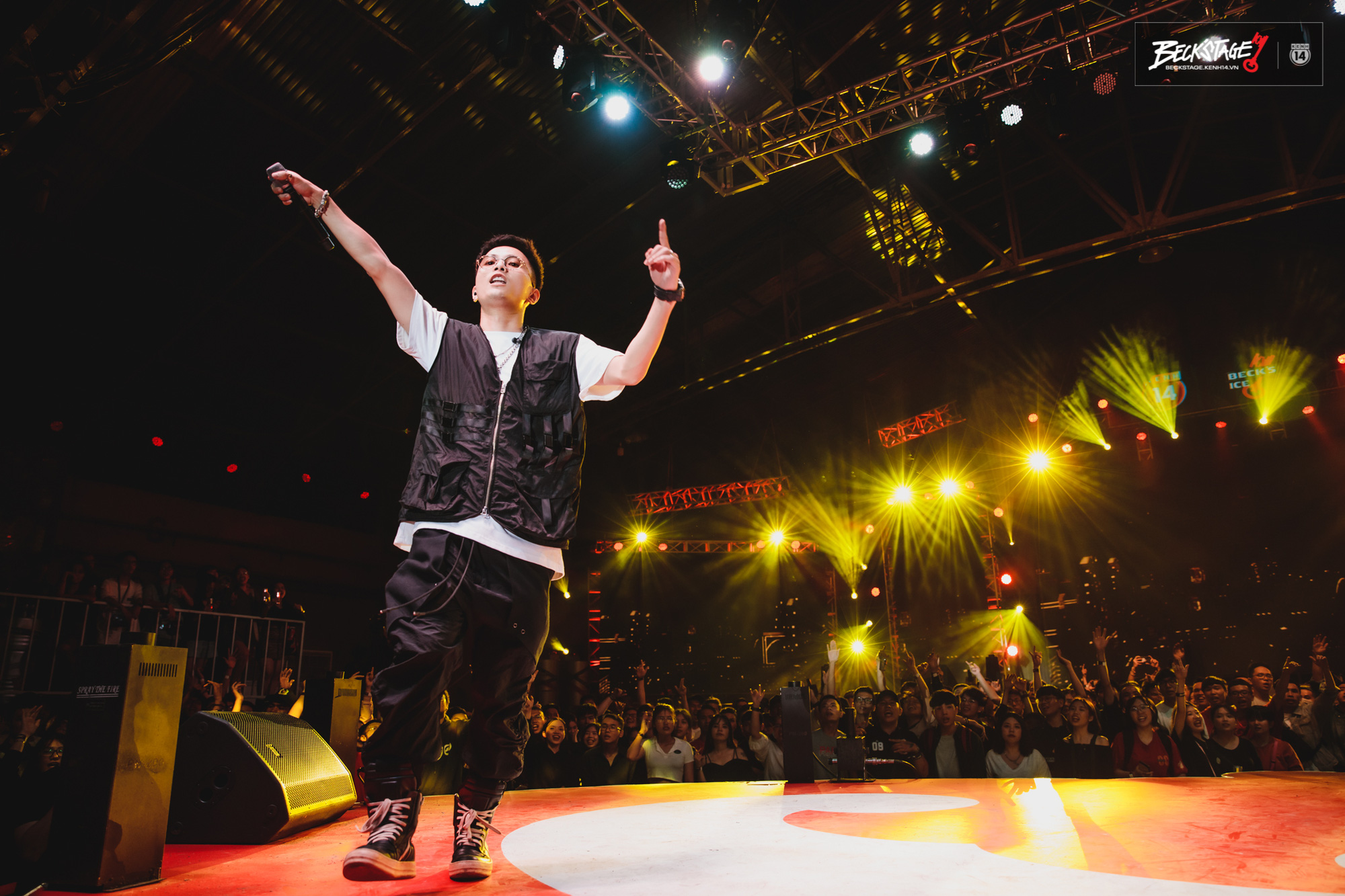 Rysmatic Rapper Rhymastic và Blacka mở màn đại nhạc hội Beck