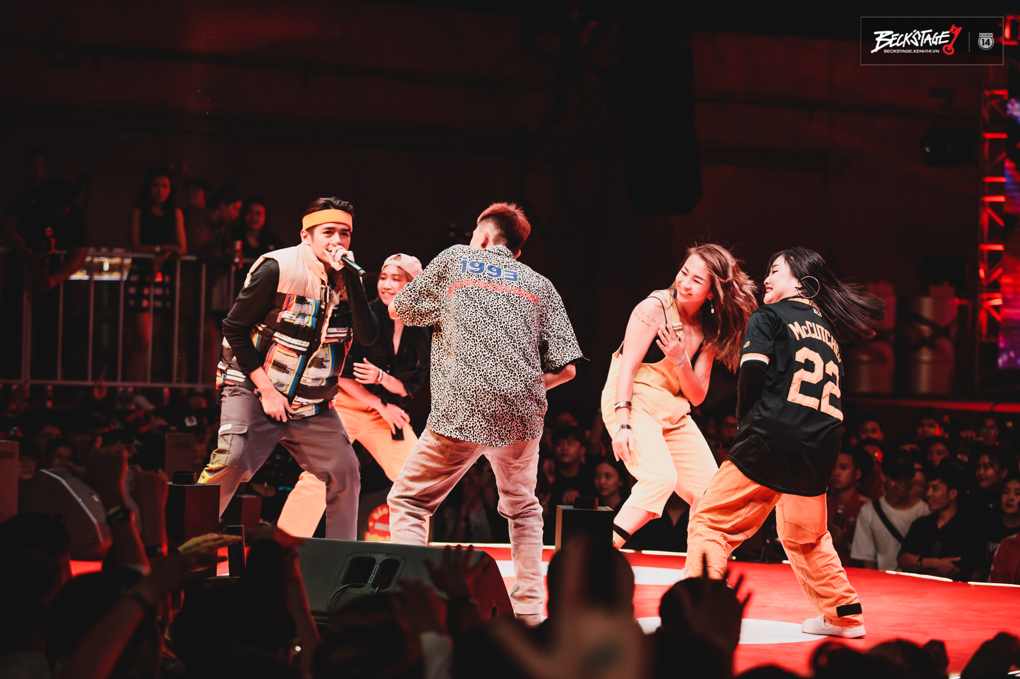 Rysmatic Rapper Rhymastic và Blacka mở màn đại nhạc hội Beck