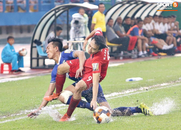 B&aacute;o h&agrave;ng đầu ch&acirc;u &Aacute; chọn ra 5 cầu thủ Việt Nam hay nhất năm 2019: Văn Hậu xuất sắc thế cũng kh&ocirc;ng c&oacute; t&ecirc;n, nhưng vị tr&iacute; số 1 th&igrave; kh&ocirc;ng bất ngờ - Ảnh 2.