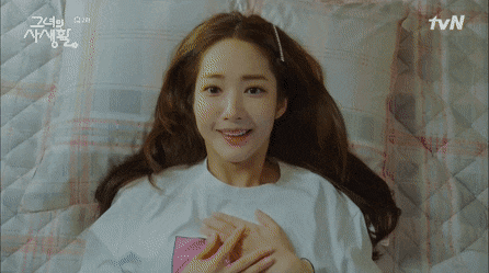  5 trùm độc lạ nhất truyền hình Hàn 2019: IU làm bà chủ khách sạn ma, Song Joong Ki phân thân cực ngầu - Ảnh 13.