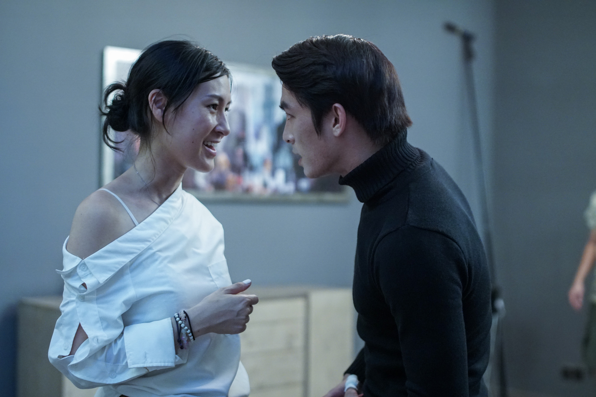 Giải mã ý nghĩa căn phòng đỏ choét và loạt ẩn ý từ màu sắc được cài cắm ở Chị Chị Em Em - Ảnh 16. Giải mã ý nghĩa căn phòng đỏ choét và loạt ẩn ý từ màu sắc được cài cắm ở Chị Chị Em Em - Ảnh 16.