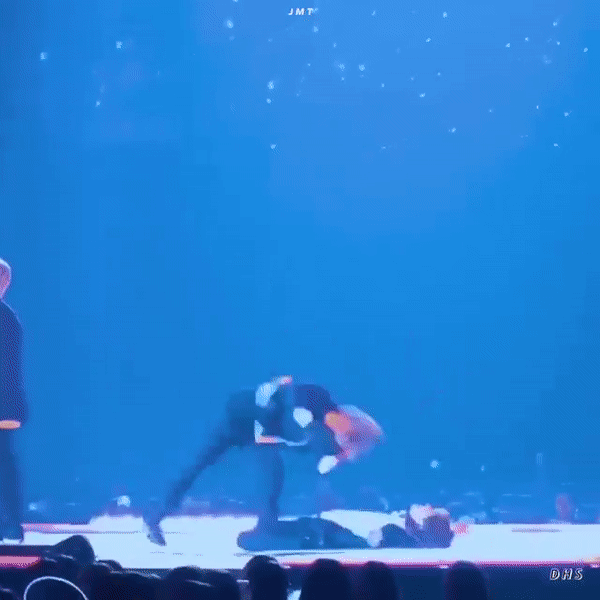 Jimin (BTS) cứ lên sân khấu là khiến các idol há hốc mồm kinh ngạc, danh hiệu main dancer quả là danh bất hư truyền! - Ảnh 7.