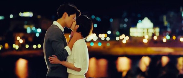 Song Hye Kyo - Park Bo Gum: Từ chị dâu hờ đến tin đồn tình ái dù chênh lệch 12 tuổi khiến cả showbiz chấn động - Ảnh 11.